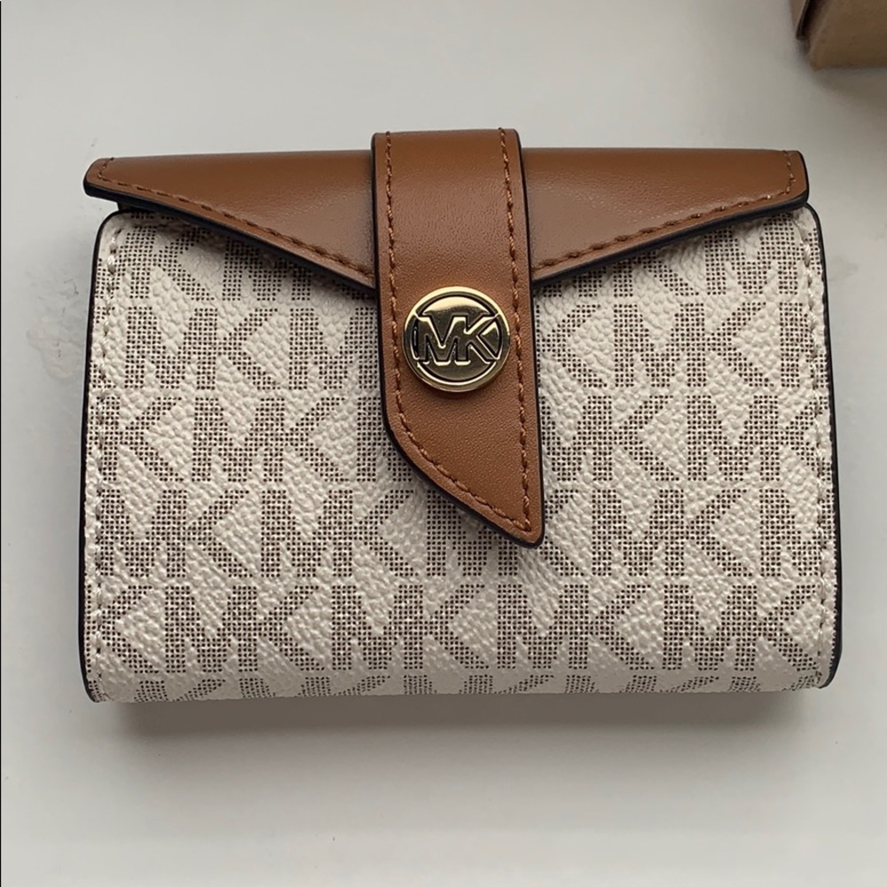 Michael Kors Tab Leather Card Case